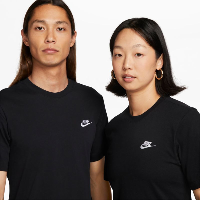 Nike-Sportswear-Club