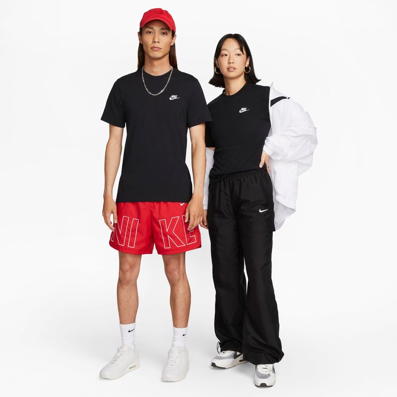 Nike-Sportswear-Club
