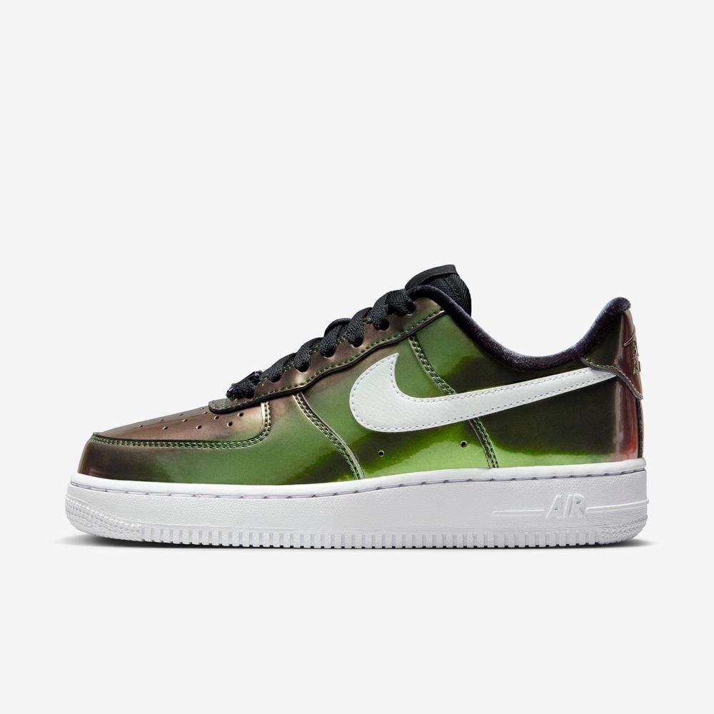 Nike Air Force 1 07 LV8