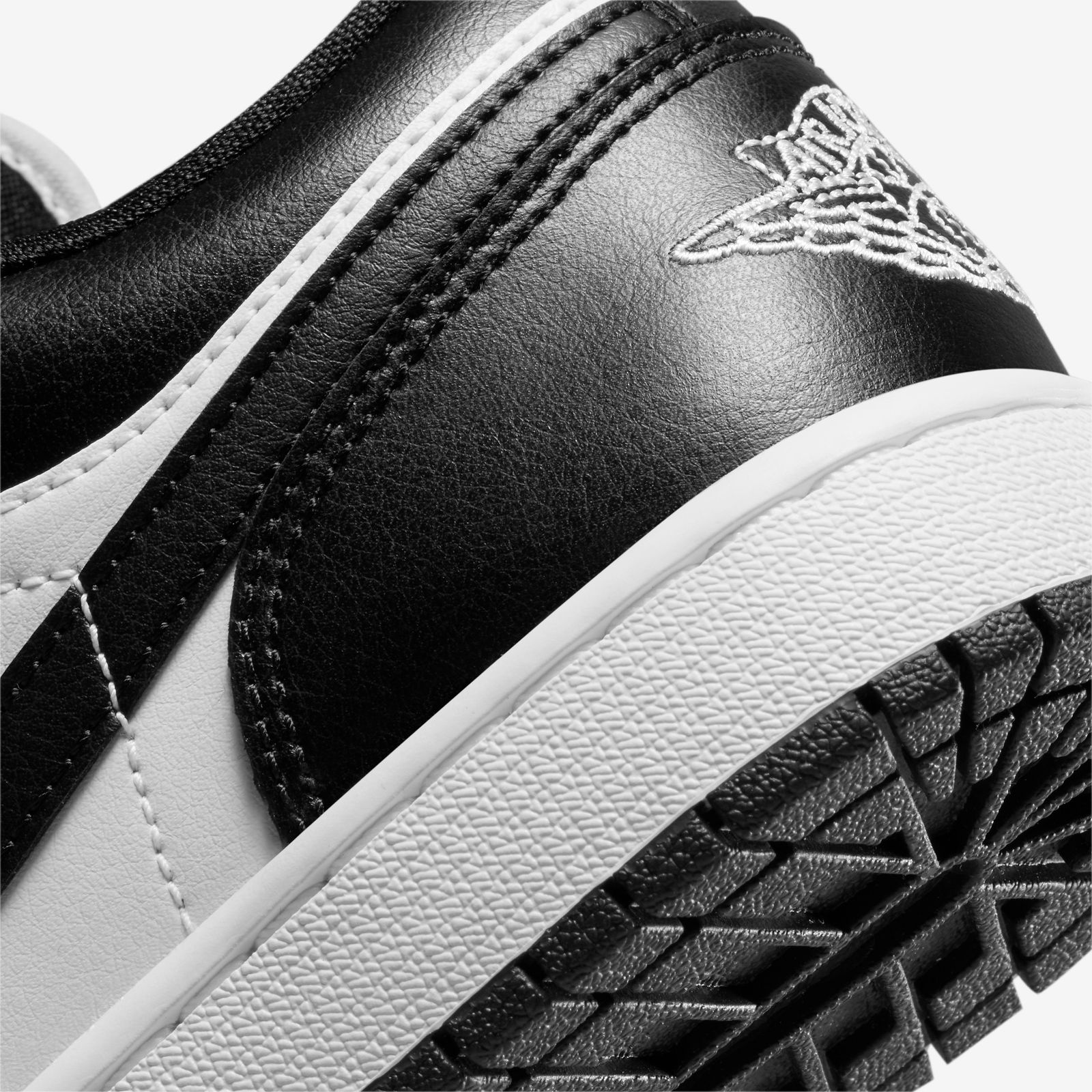Jordan 1 gris con negro y blanco deals