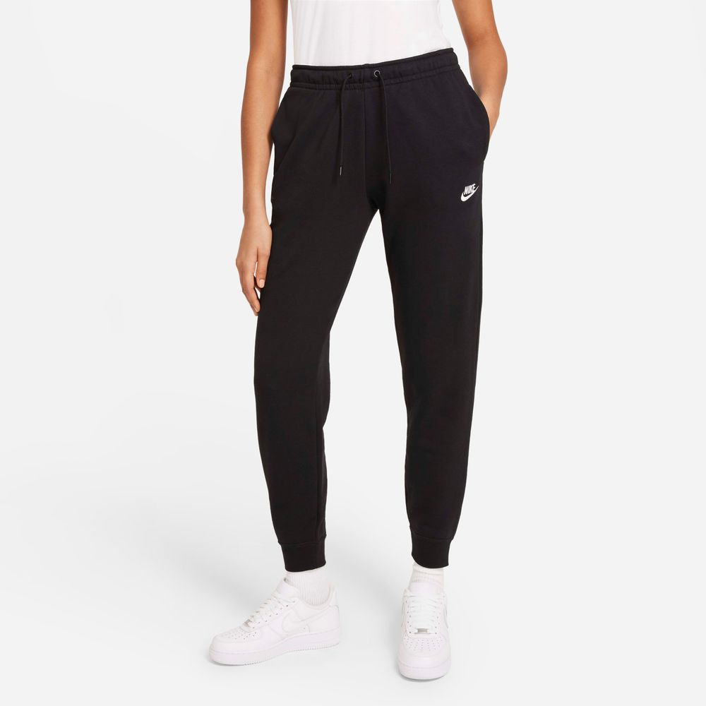 Nike Sportswear Essential