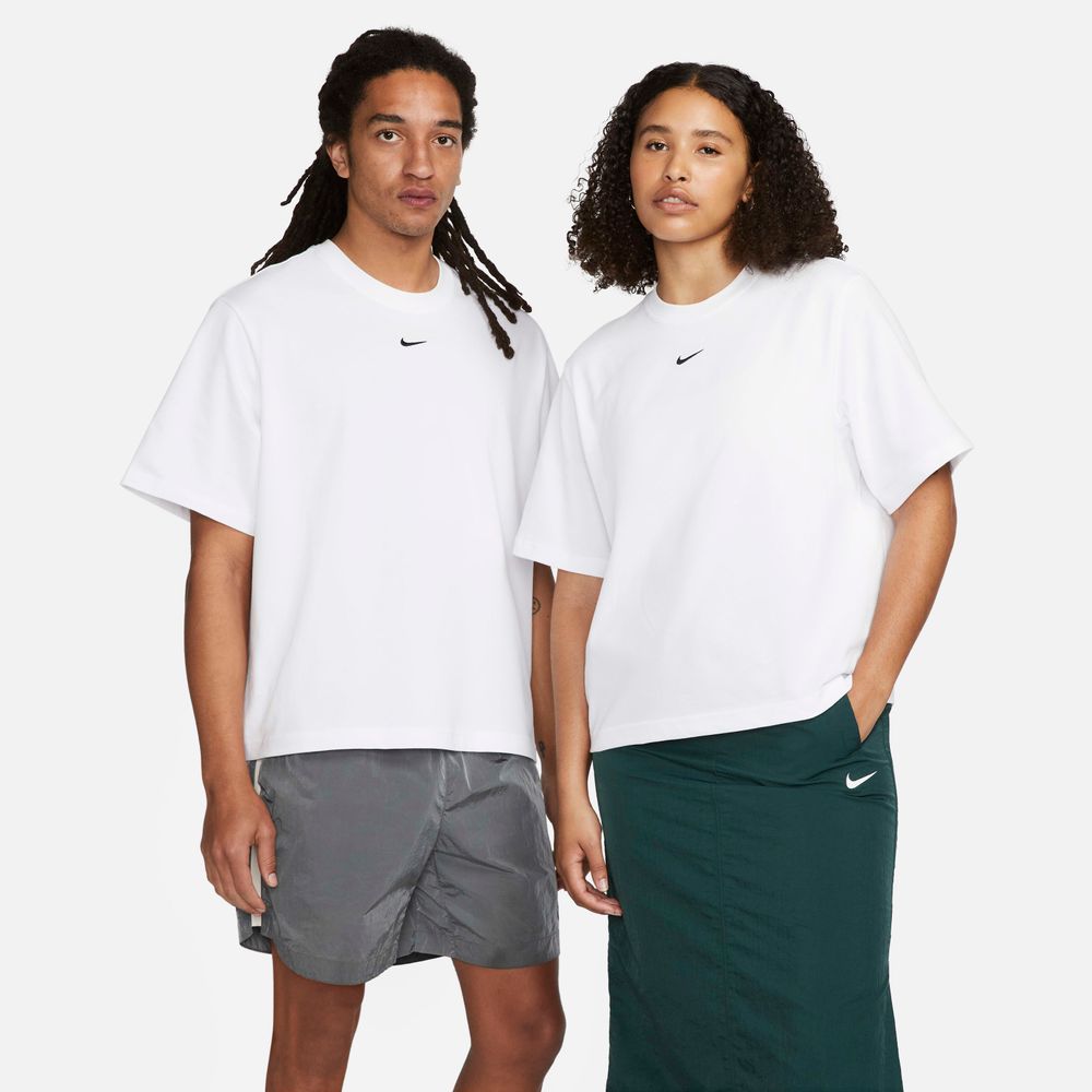 Nike Sportswear Essential